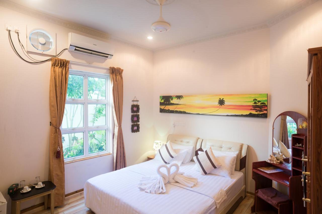 Coral Queen Villa, Ukulhas Exterior photo