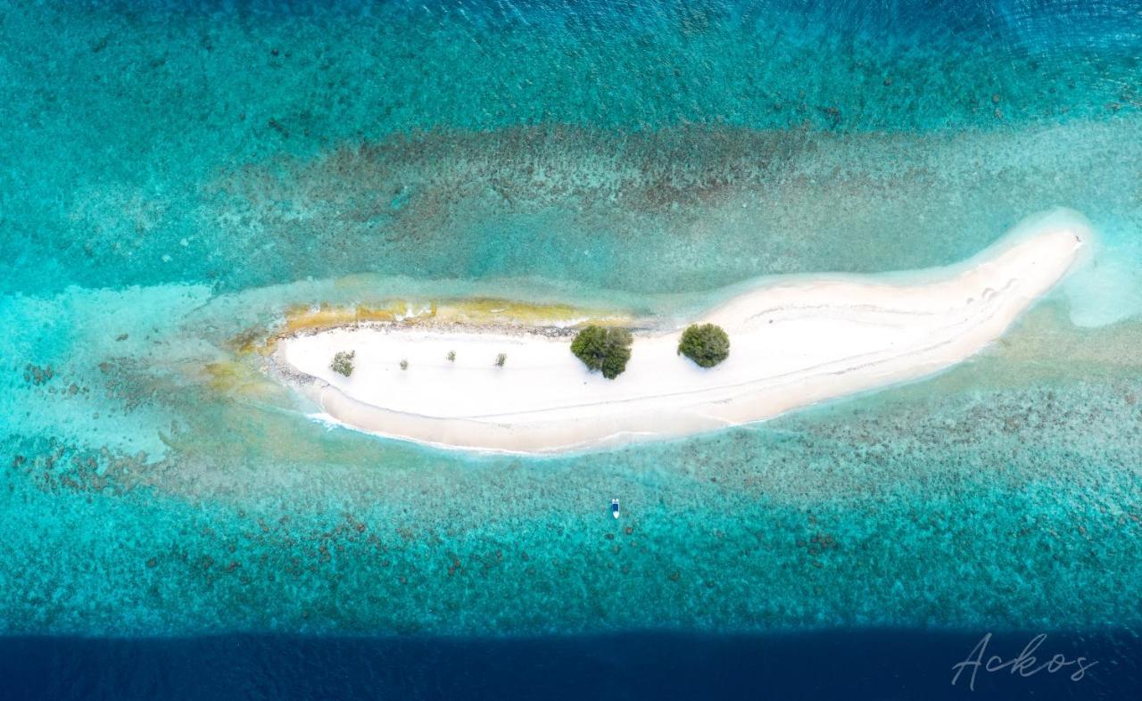 Coral Queen Villa, Ukulhas Exterior photo