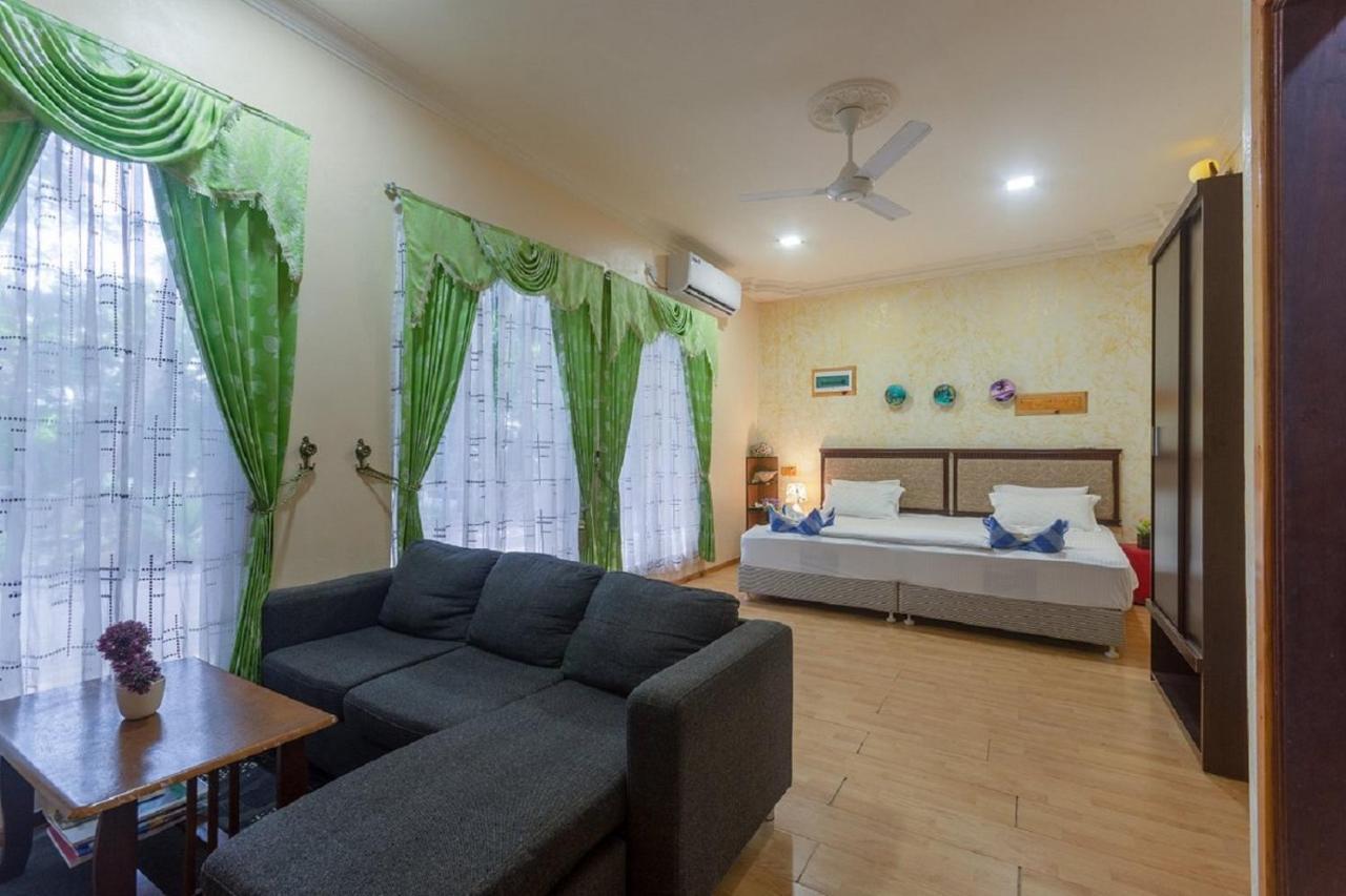 Coral Queen Villa, Ukulhas Exterior photo